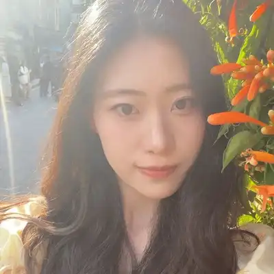 薛一芳